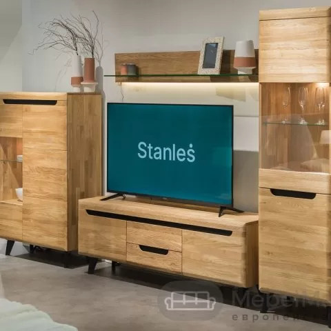 Витрина ANTALYA из массива дуба