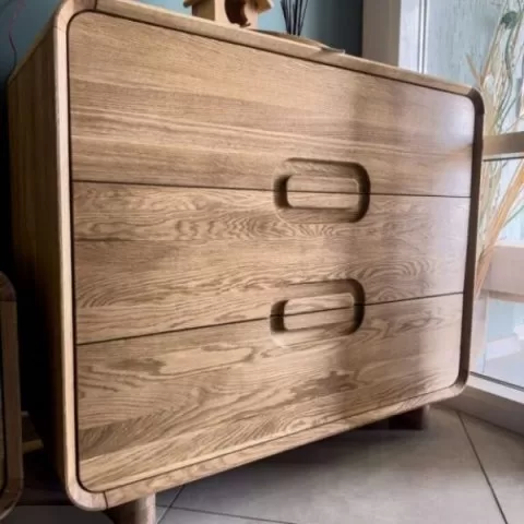Комод из массива дуба DEO