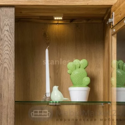 Шкаф с витриной LOGAN 1 из массива дуба