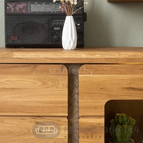 Шкаф с витриной LOGAN 1 из массива дуба